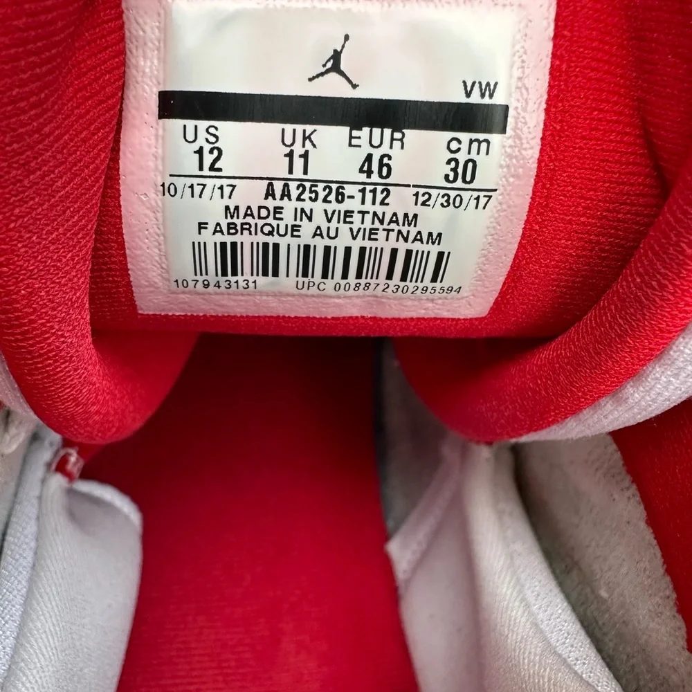 Air Jordan Jordan Flight Legend AA2526-112 - Men